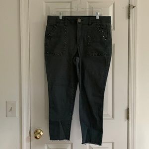 Great cropped olive pants with frayed hem